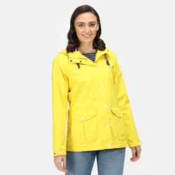 Regatta Womens/Ladies Phoebe Waterproof Jacket (True Red) -Outdoor Sports Store k28cd96bd63c14e297f283800785440ab
