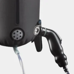 Quechua PRESSURE SOLAR CAMPING SHOWER - 10 LITRES -Outdoor Sports Store k9d89faaef4deb7f00ecf7e704cdd89b3