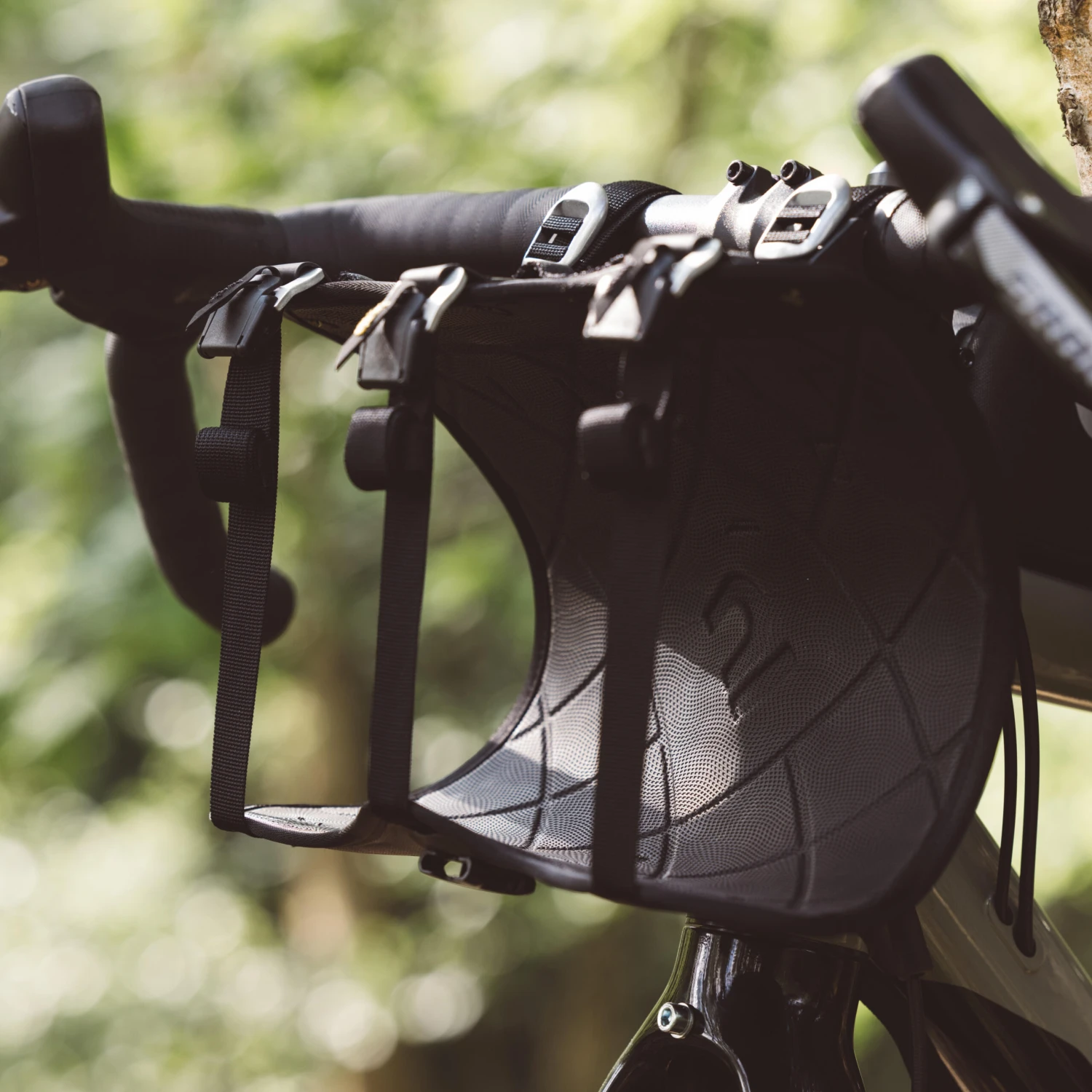 Bikepacking Handlebar Bag Harness Riverside Bikepacking Handlebar Bag Harness Riverside -Outdoor Sports Store kd262973df75dd115bc7557bd451a2757 scaled